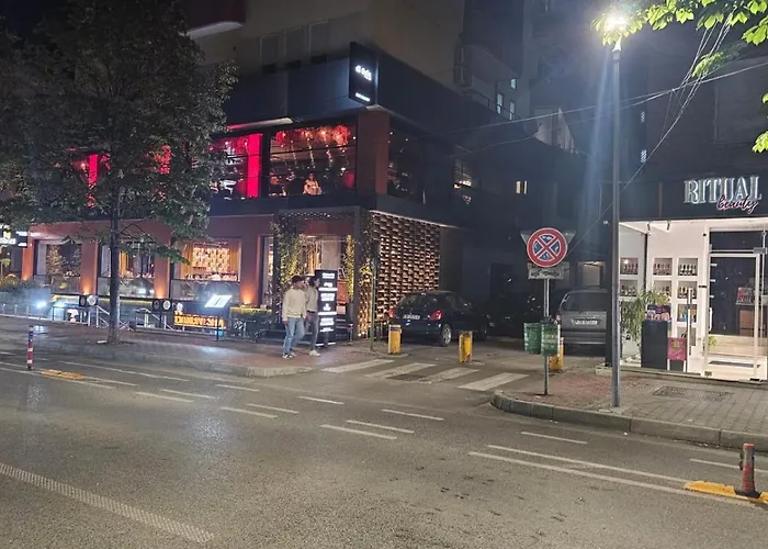 Blloku Suites, Centre,tirana Couette-café Tirana