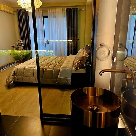 Blloku Suites, Centre,tirana Отель типа 